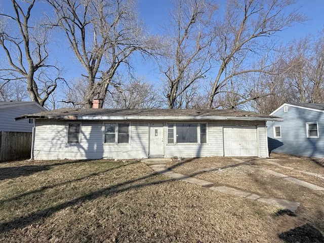 $44,900 | 3330 Roesner Drive, Markham, IL 60428