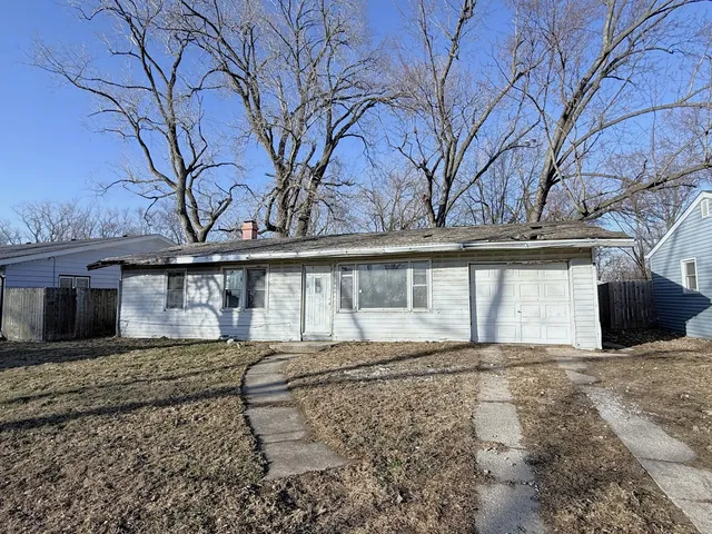 $44,900 | 3330 Roesner Drive, Markham, IL 60428