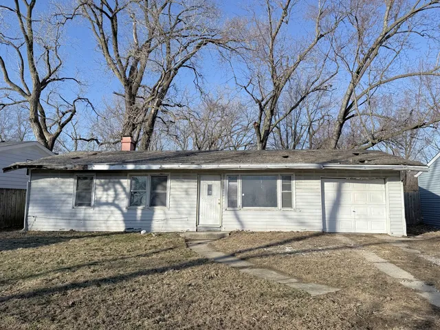 $44,900 | 3330 Roesner Drive, Markham, IL 60428