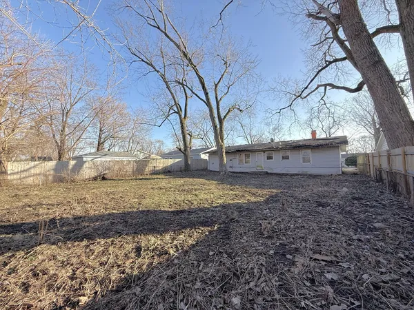 $44,900 | 3330 Roesner Drive, Markham, IL 60428