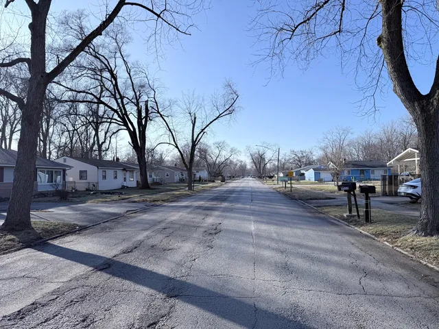 $44,900 | 3330 Roesner Drive, Markham, IL 60428