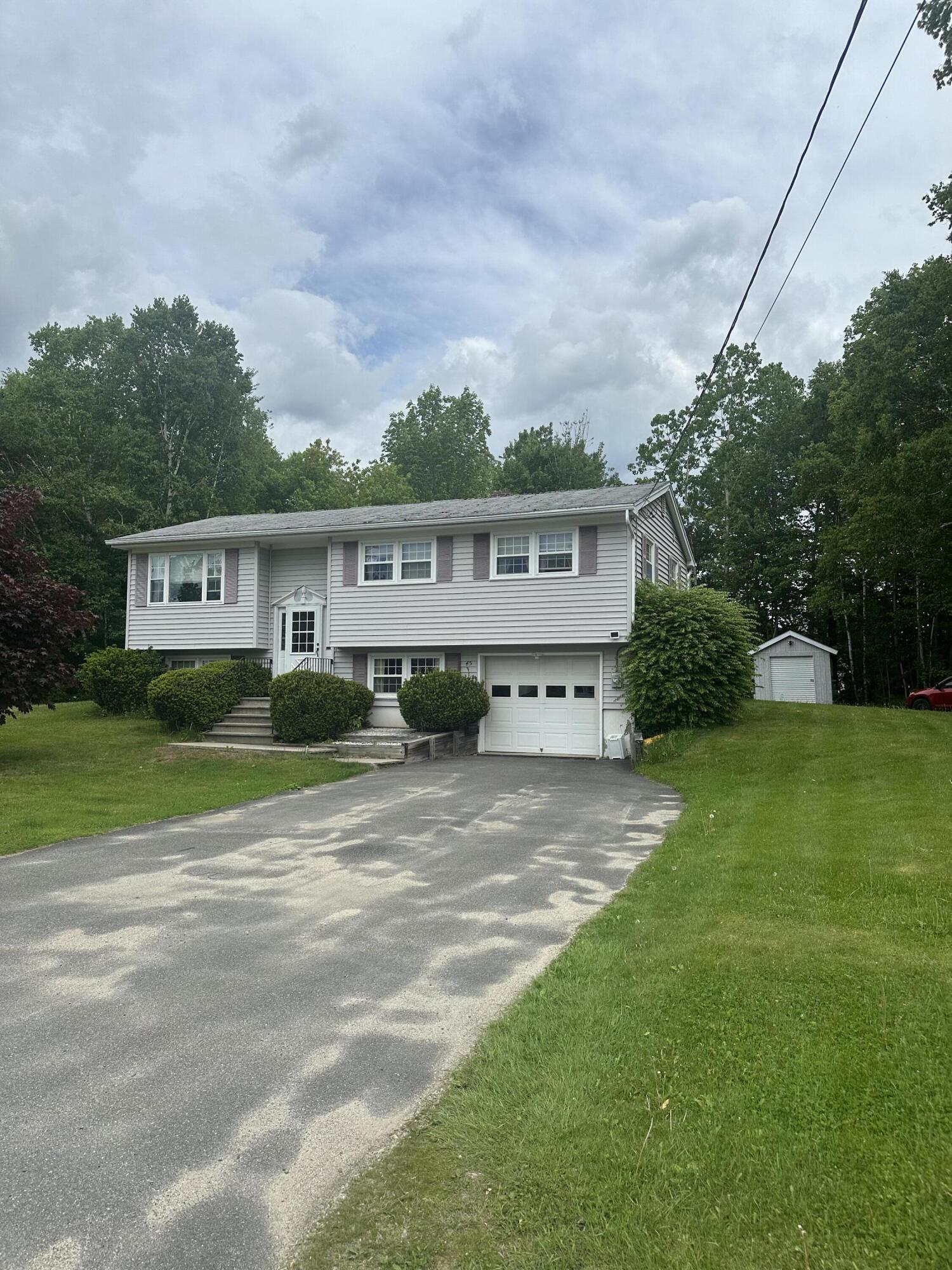 45 Ohio Street Millinocket, ME 04462 - Photo 7 of 32 2379E00B-45E4-4334-B0FB-8D9270AFDFE7