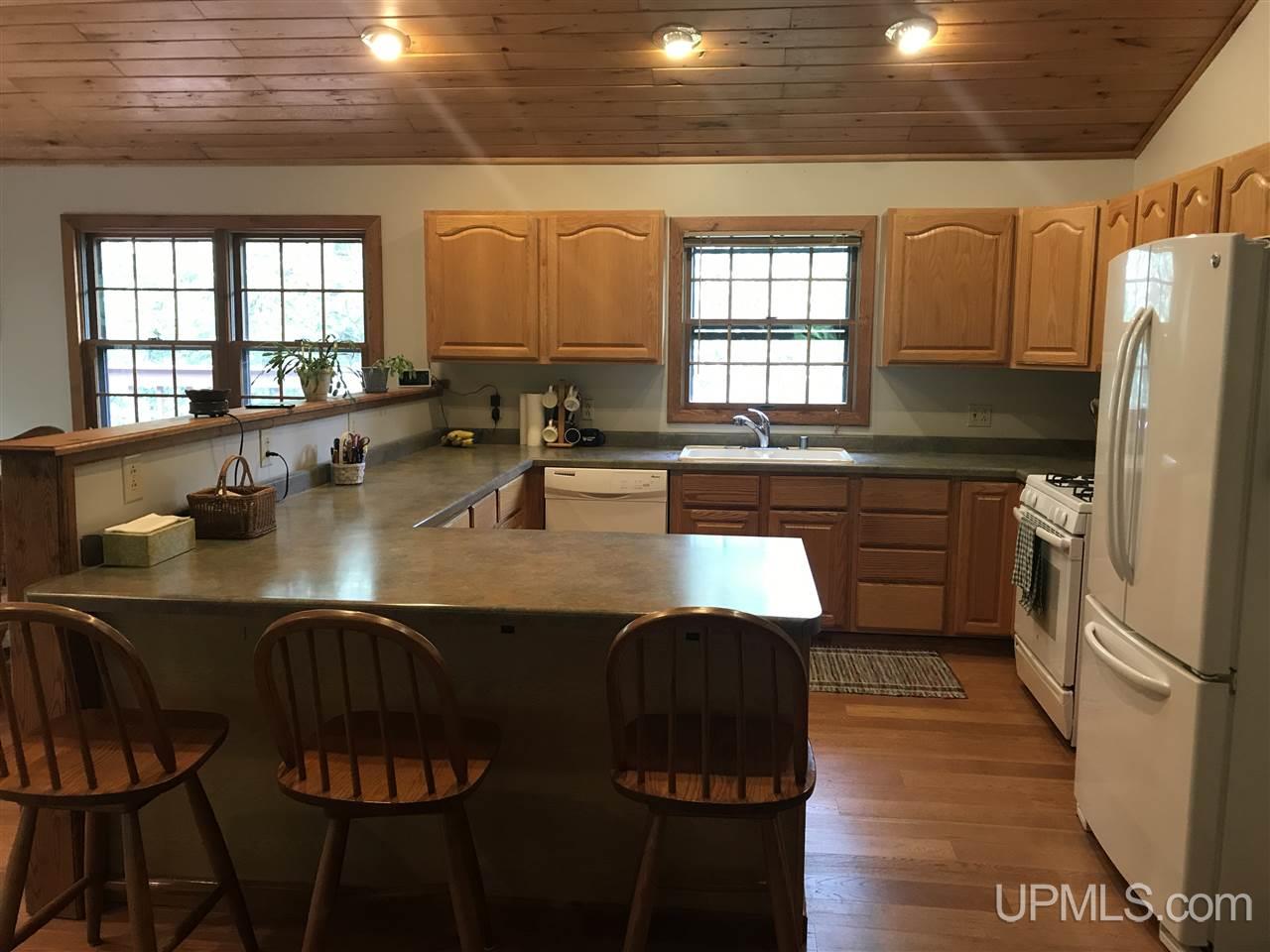 44083 Paradise Road Chassell, MI 49916 - Photo 5 of 39 Gallery Image 5