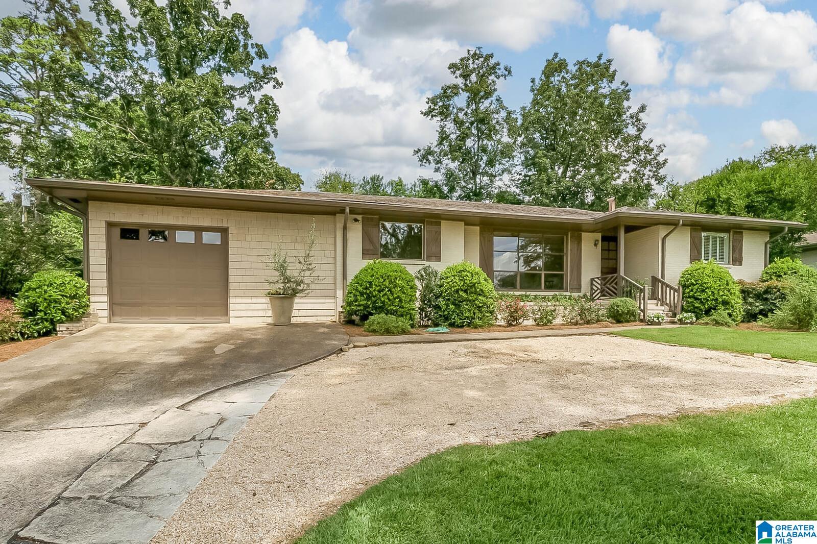 1836 Laurel Road Birmingham, AL 35216 - Photo 2 of 49