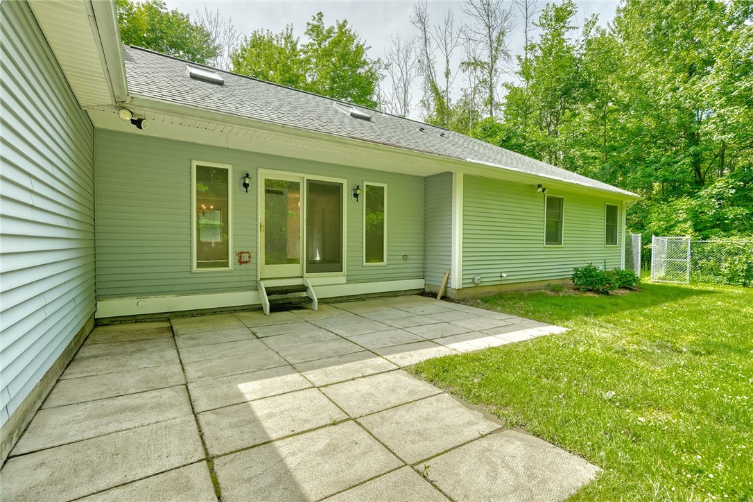 6578 Lakeside Road Ontario, NY 14519 - Photo 31 of 40