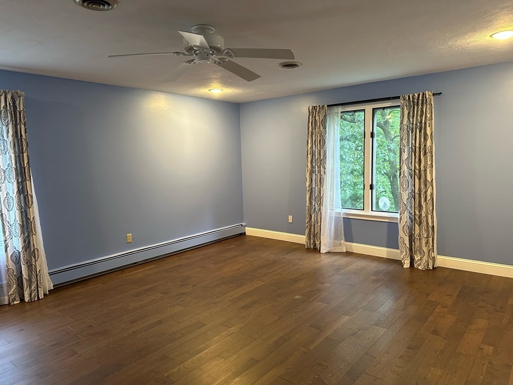41 Barnard Road Marlborough, MA 01752 - Photo 8 of 17 Gallery Image 8