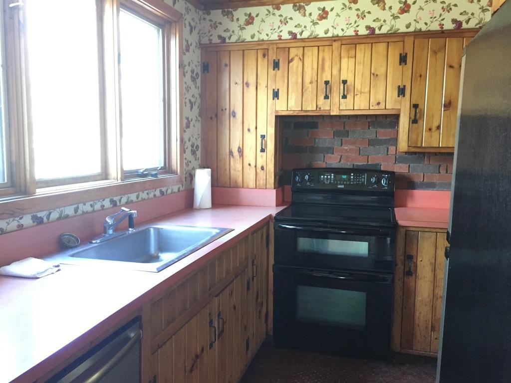 9 Neck Road South China, ME 04358 - Photo 2 of 16 Photo