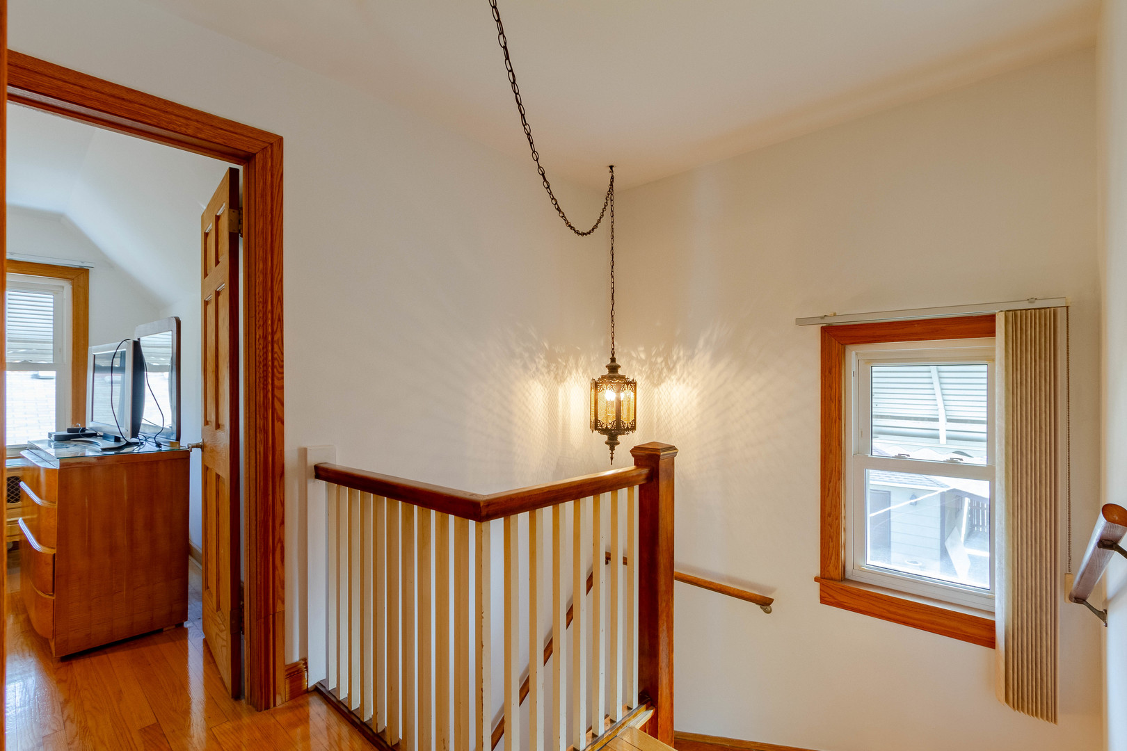 6410 Sinclair Avenue Berwyn, IL 60402 - Photo 20 of 31 a view of empty room with wooden floor and fan