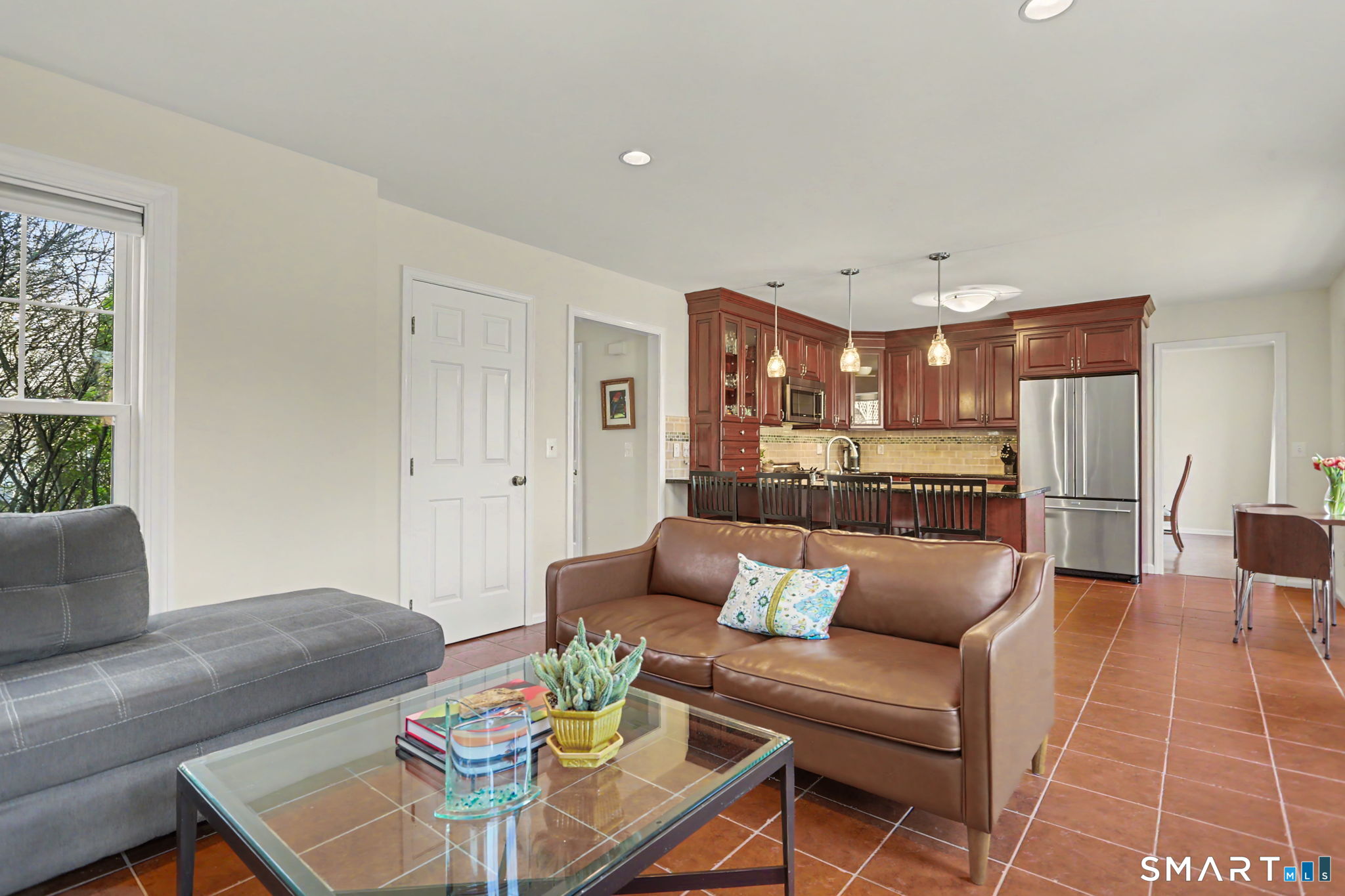 67 Sigwin Drive Fairfield, CT 06824 - Photo 14 of 31