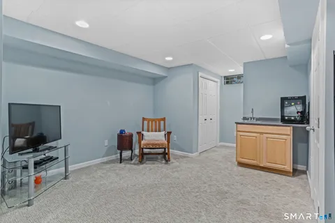 $999,000 | 67 Sigwin Drive, Fairfield, CT 06824