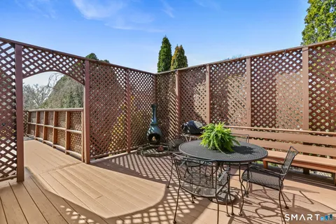 $999,000 | 67 Sigwin Drive, Fairfield, CT 06824