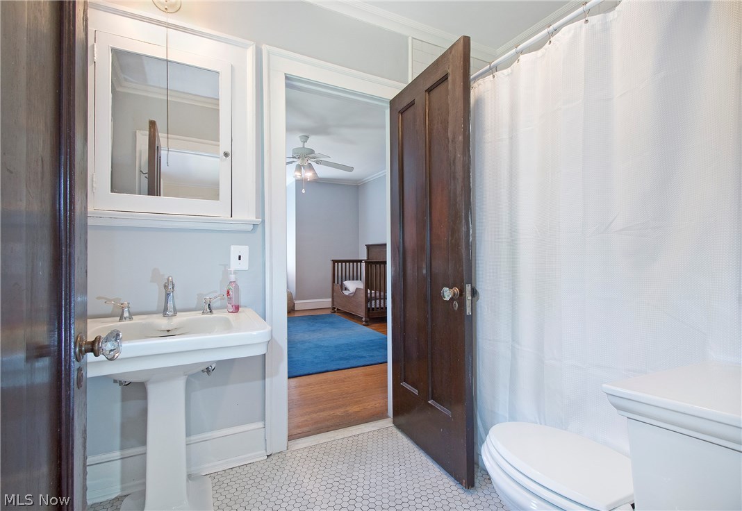 2677 Berkshire Road Cleveland, OH 44106 - Photo 23 of 35