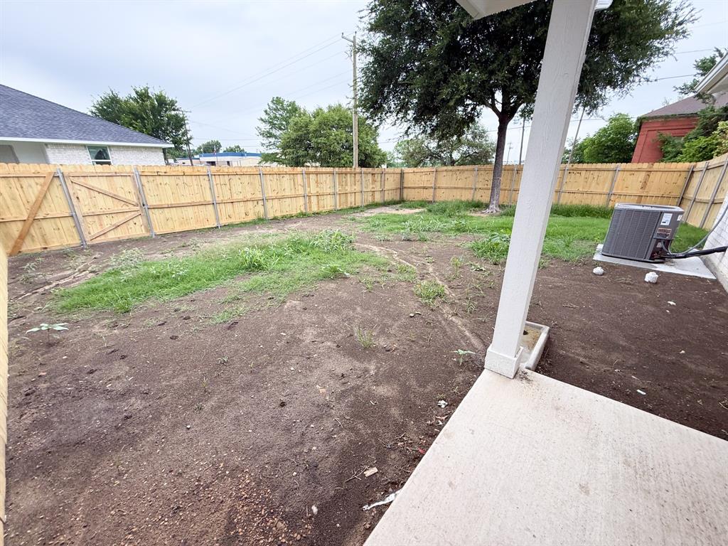 200 Dallas Street, Unit 112 Rice, TX 75155 - Photo 17 of 19