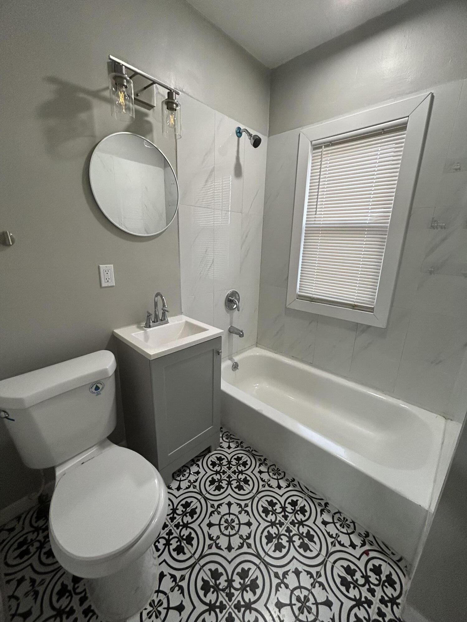 2960 Kendall Street, Unit UPPR Detroit, MI 48238 - Photo 9 of 13 IMG_0197