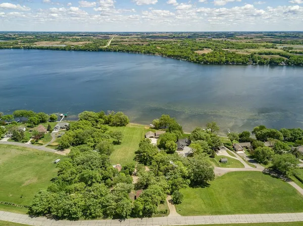 $800,000 | 71 Northeast Dovre Twp Mn 56201 Northeast, Willmar, MN 56201