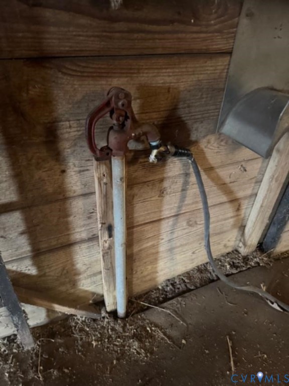 11480 Blue Ridge Trail Windsor, VA 23487 - Photo 20 of 25 Barn