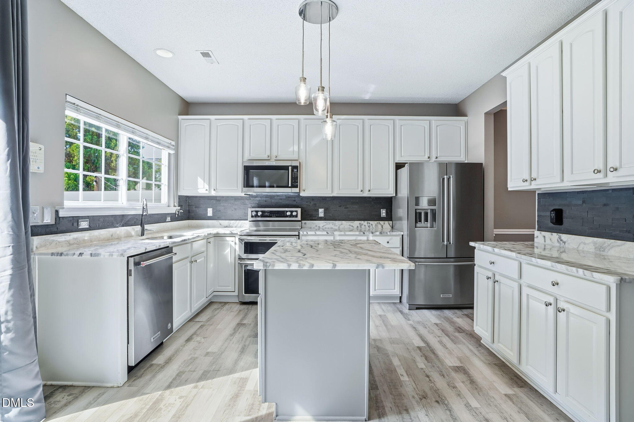 10631 Edmundson Avenue Raleigh, NC 27614 - Photo 11 of 44 20-web-or-mls-DSC08599-Edited