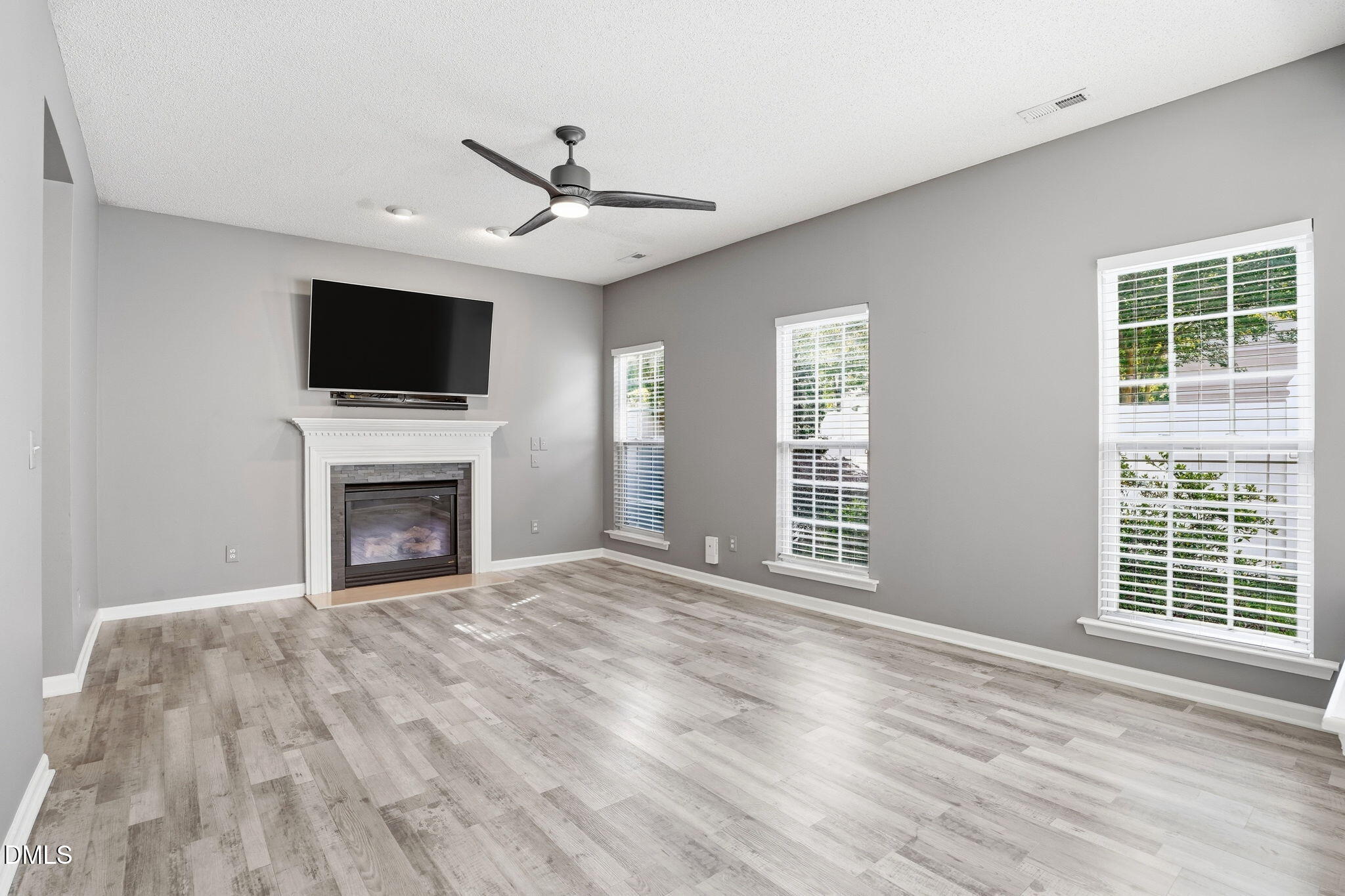 10631 Edmundson Avenue Raleigh, NC 27614 - Photo 16 of 44 24-web-or-mls-DSC08614