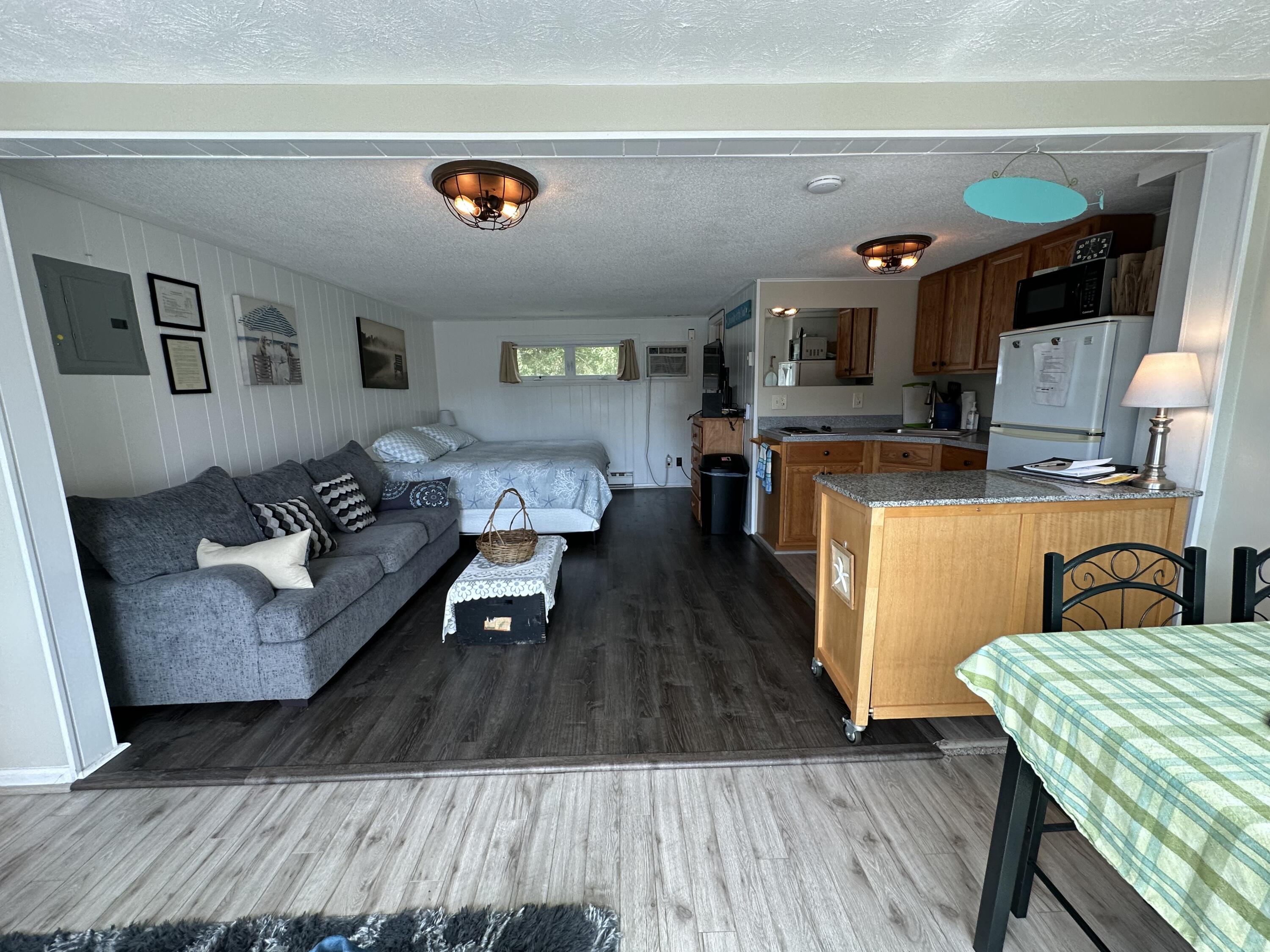 2090 Post Road, Unit 8B Wells, ME 04090 - Photo 4 of 22 IMG_7227