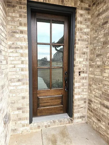 a view of entrance door of the house