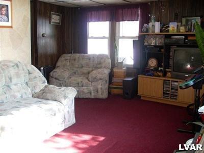 5474 Vera Cruz Road Emmaus, PA 18049 - Photo 4 of 10 Gallery Image 4
