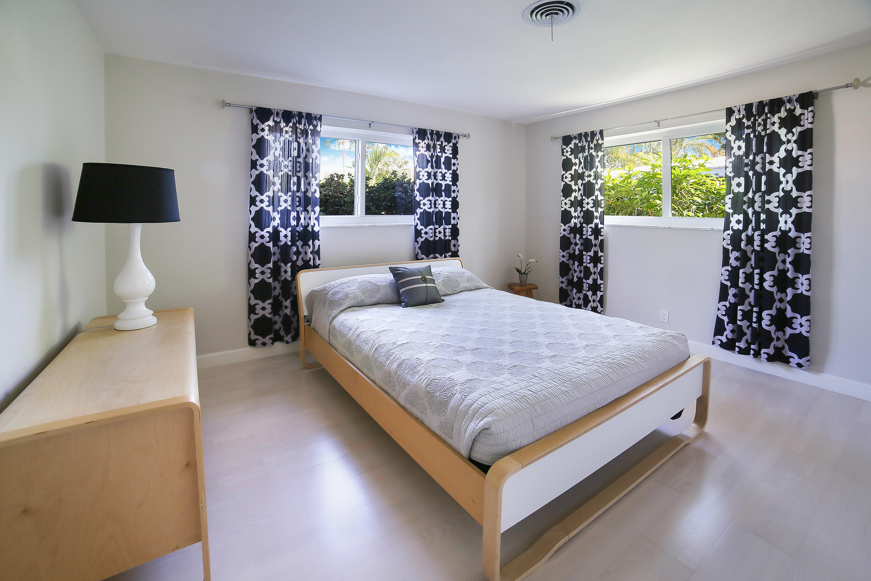 834 Southwest 5th Street Boca Raton, FL 33486 - Photo 2 of 10 iUSE photography_zt0a9309
