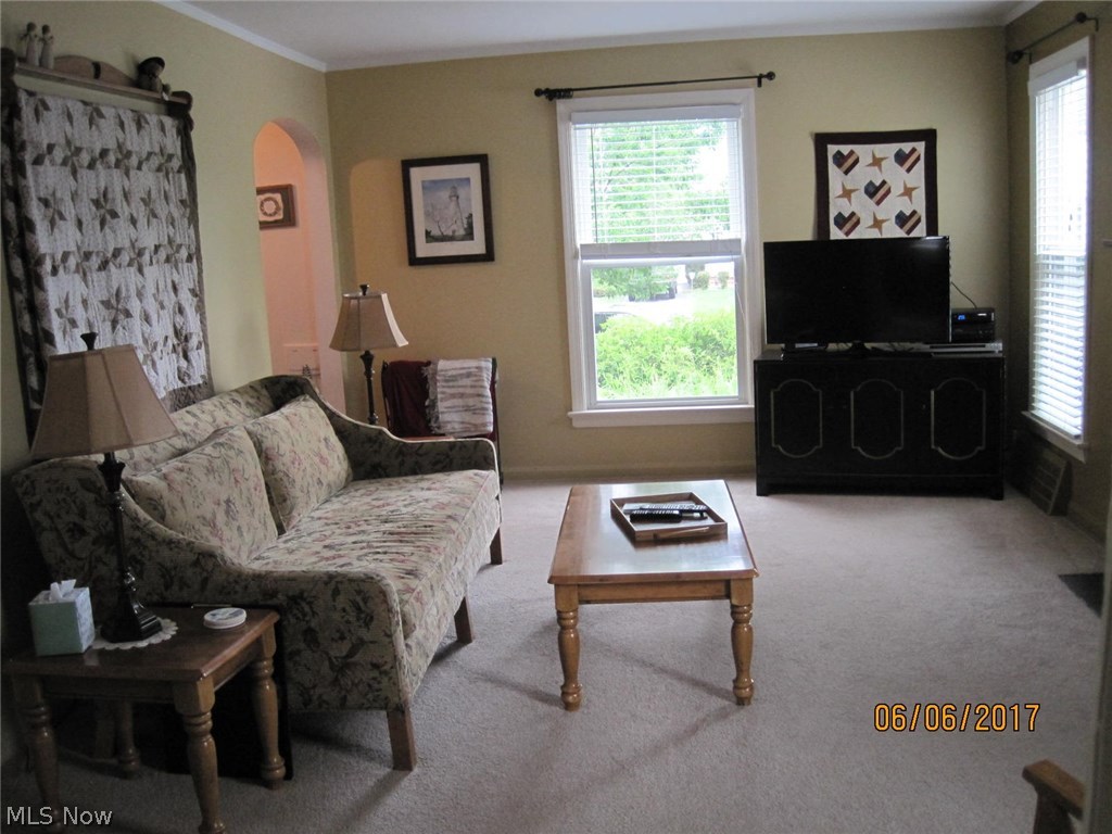 4458 Silsby Road University Heights, OH 44118 - Photo 7 of 19