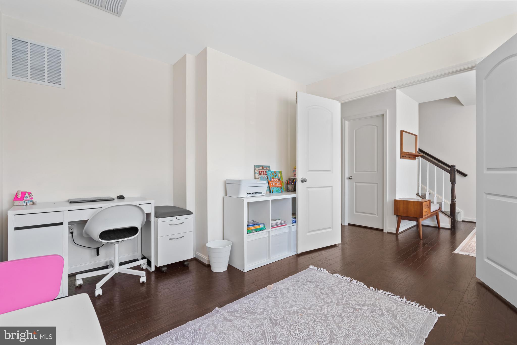 16038 Madison Ridge Place Gainesville, VA 20155 - Photo 26 of 43 Gallery Image 26