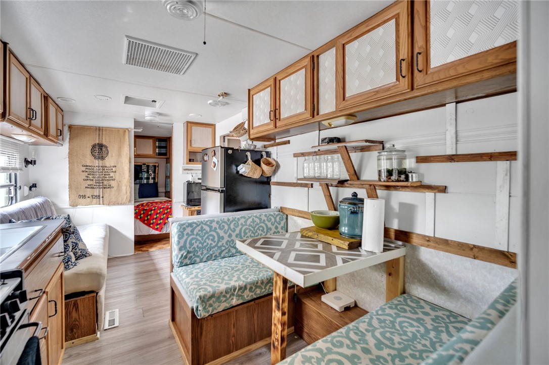 1204 Hanover Drive Westminster, SC 29693 - Photo 8 of 26