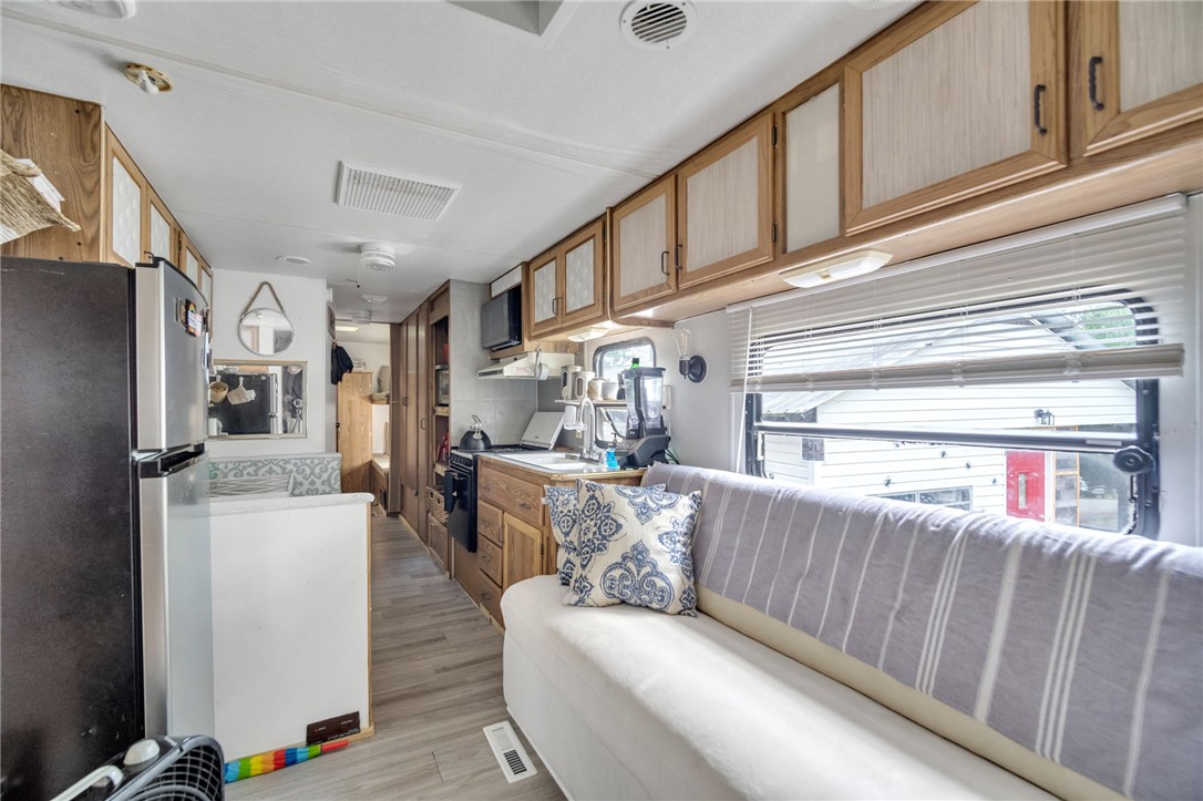 1204 Hanover Drive Westminster, SC 29693 - Photo 10 of 26