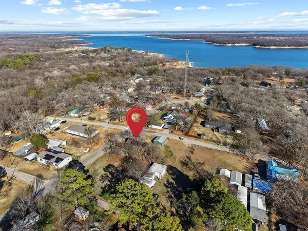 $249,900 | 210 Hiland Lane, Pottsboro, TX 75076