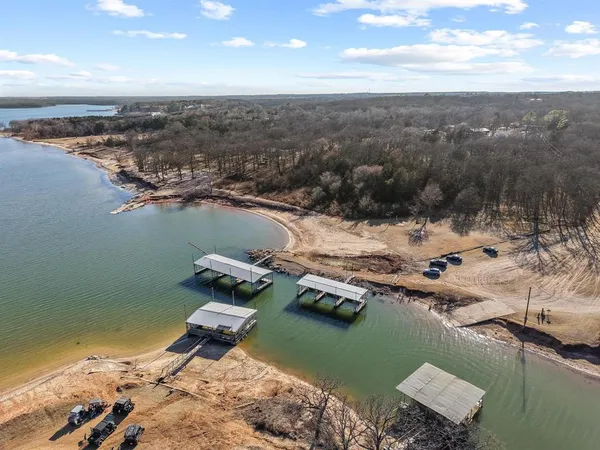$249,900 | 210 Hiland Lane, Pottsboro, TX 75076