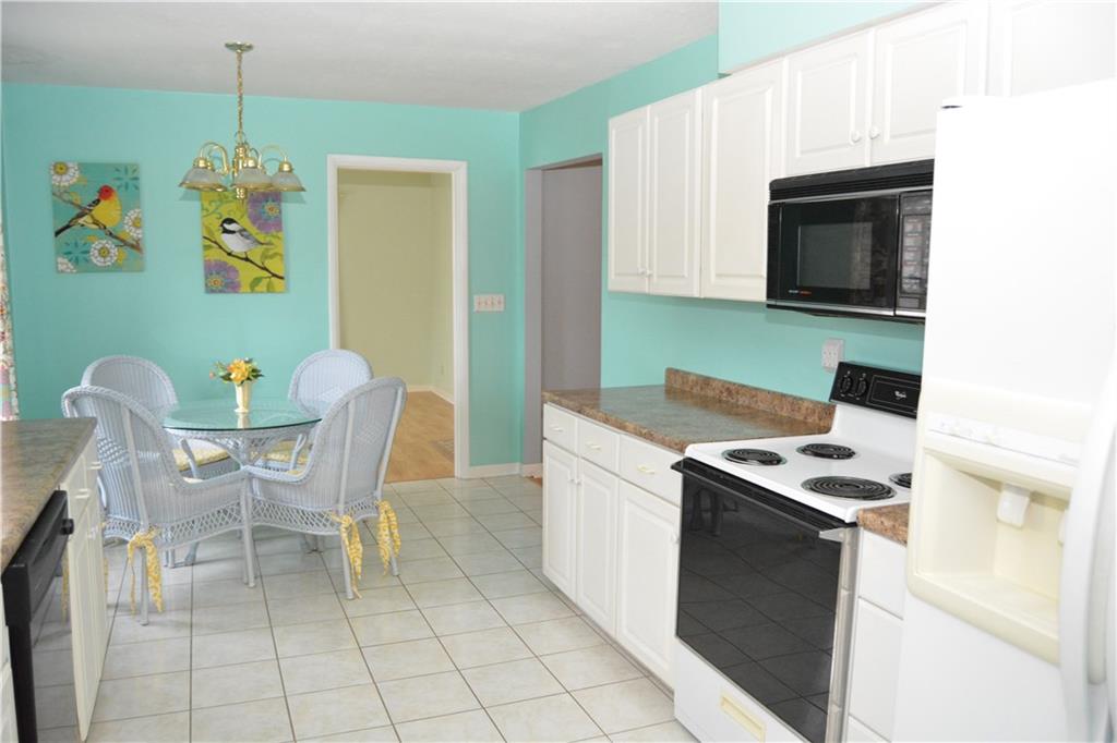 1316 Stafford Road Plainfield, IN 46168 - Photo 9 of 22 Gallery Image 9