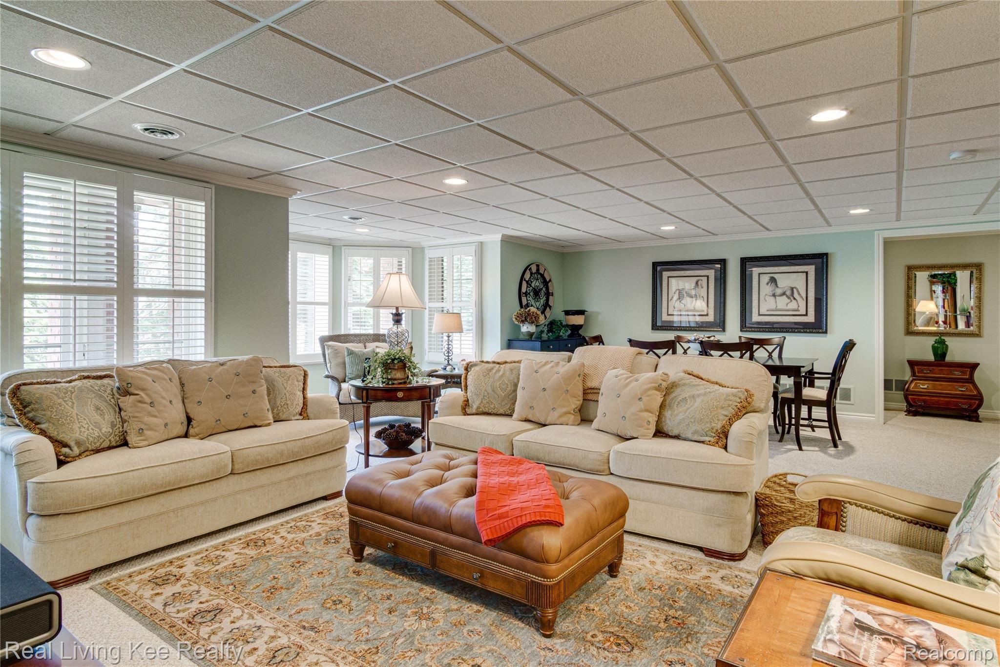 2766 Castlemartin Court Rochester, MI 48306 - Photo 70 of 76 Interiors (69 of 79).jpg