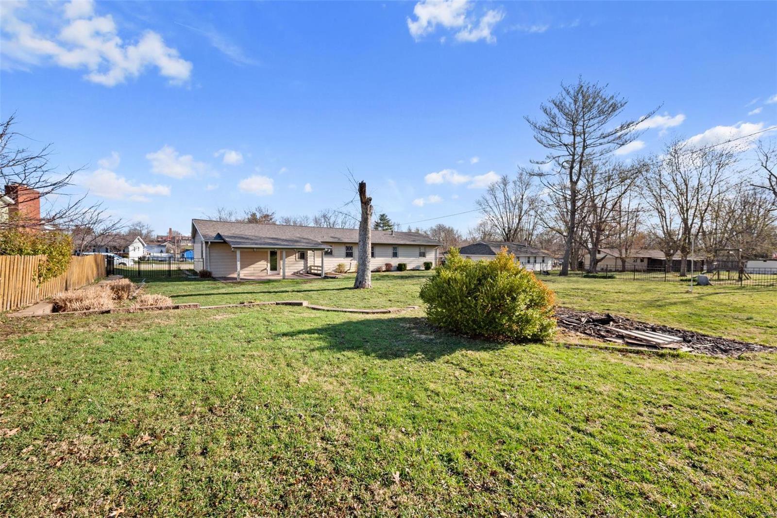 708 Pershing Drive Warrenton, MO 63383 - Photo 33 of 36