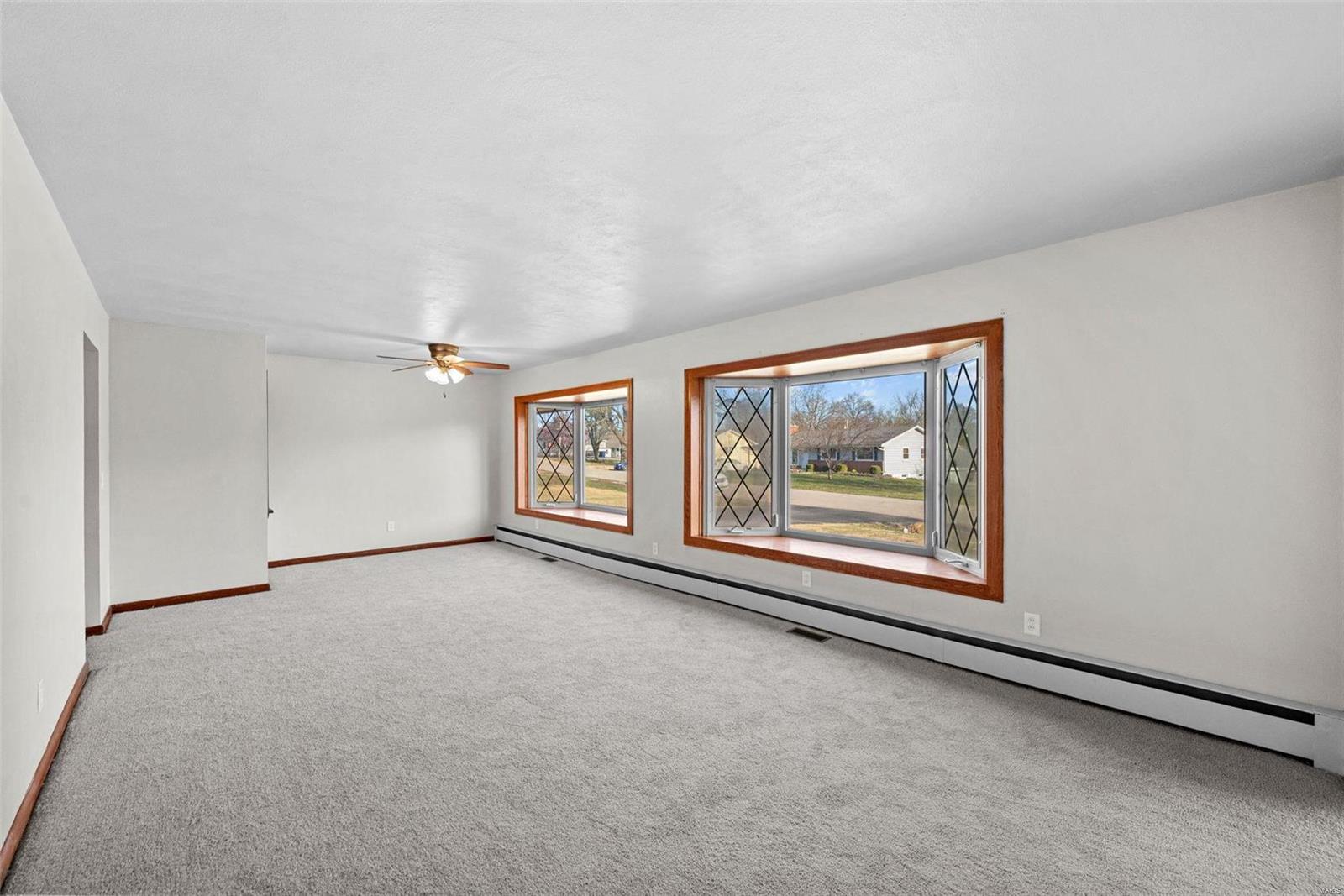 708 Pershing Drive Warrenton, MO 63383 - Photo 8 of 36