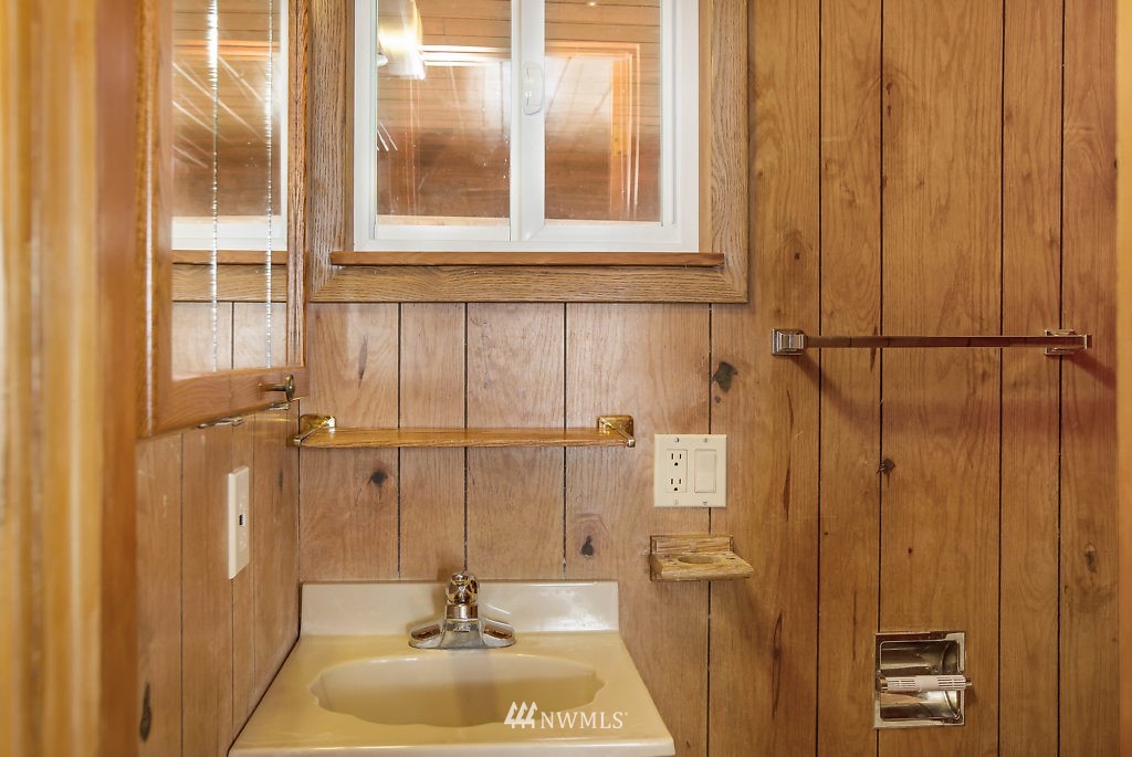 259 Fort Casey Road Coupeville, WA 98239 - Photo 14 of 25 Gallery Image 14