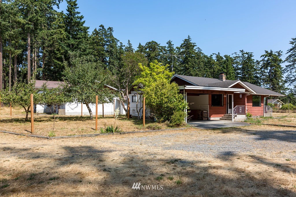 259 Fort Casey Road Coupeville, WA 98239 - Photo 3 of 25 Gallery Image 3
