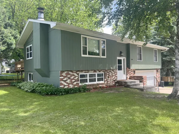 $287,000 | 1301 9th Street Southeast, Willmar, MN 56201