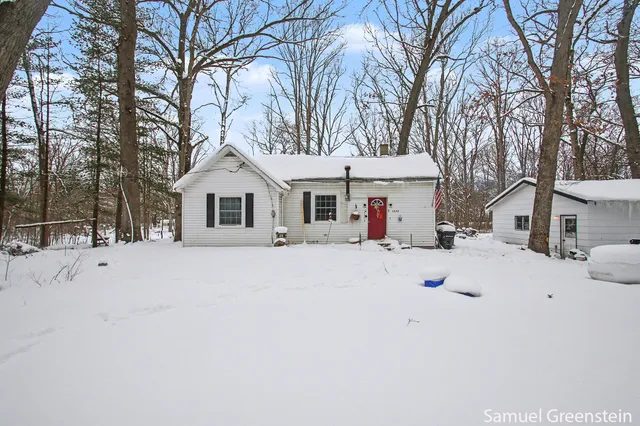 $239,000 | 1258 56th Street, Fennville, MI 49408