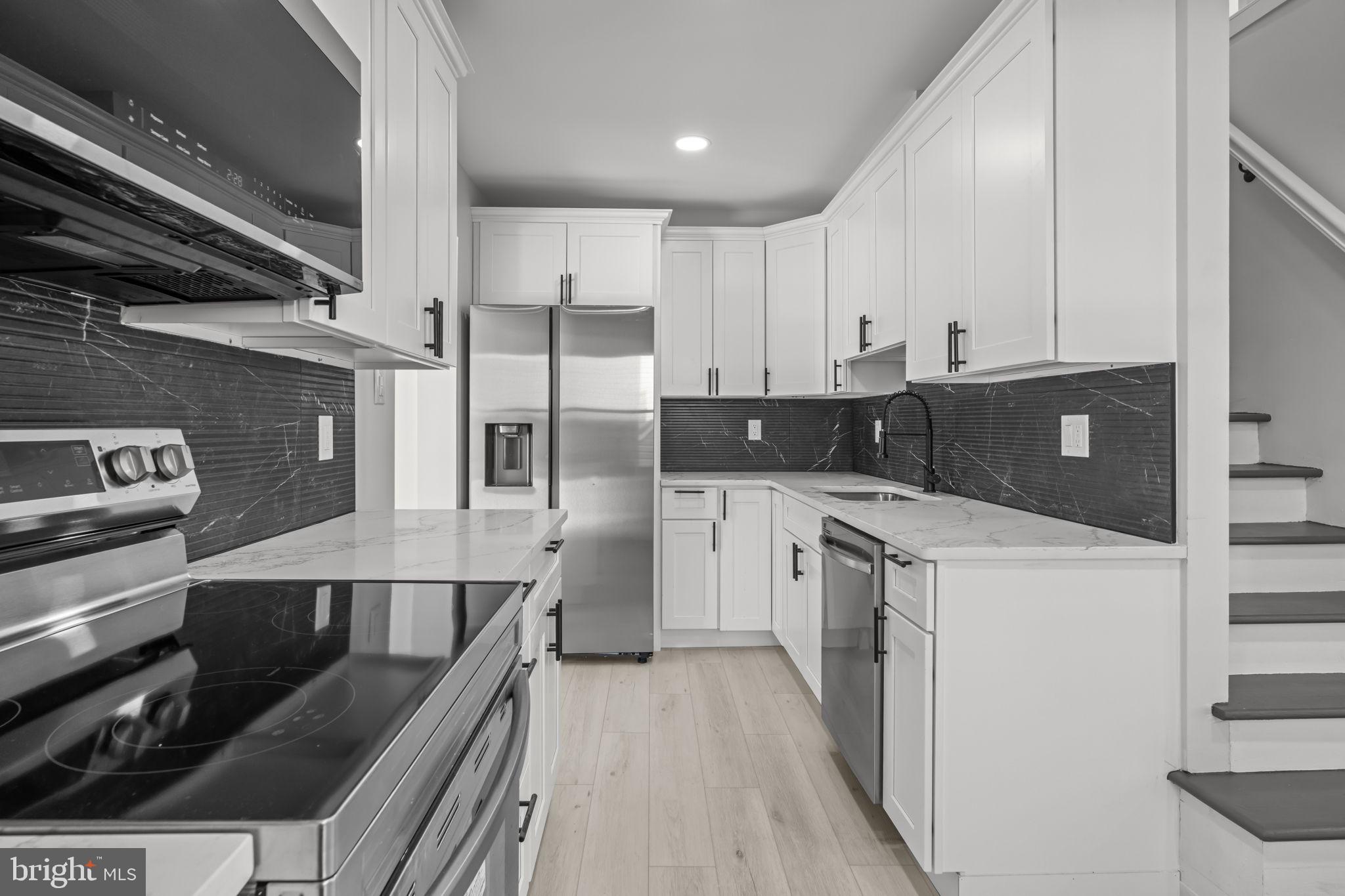 9319 Jackson Street Philadelphia, PA 19114 - Photo 11 of 41