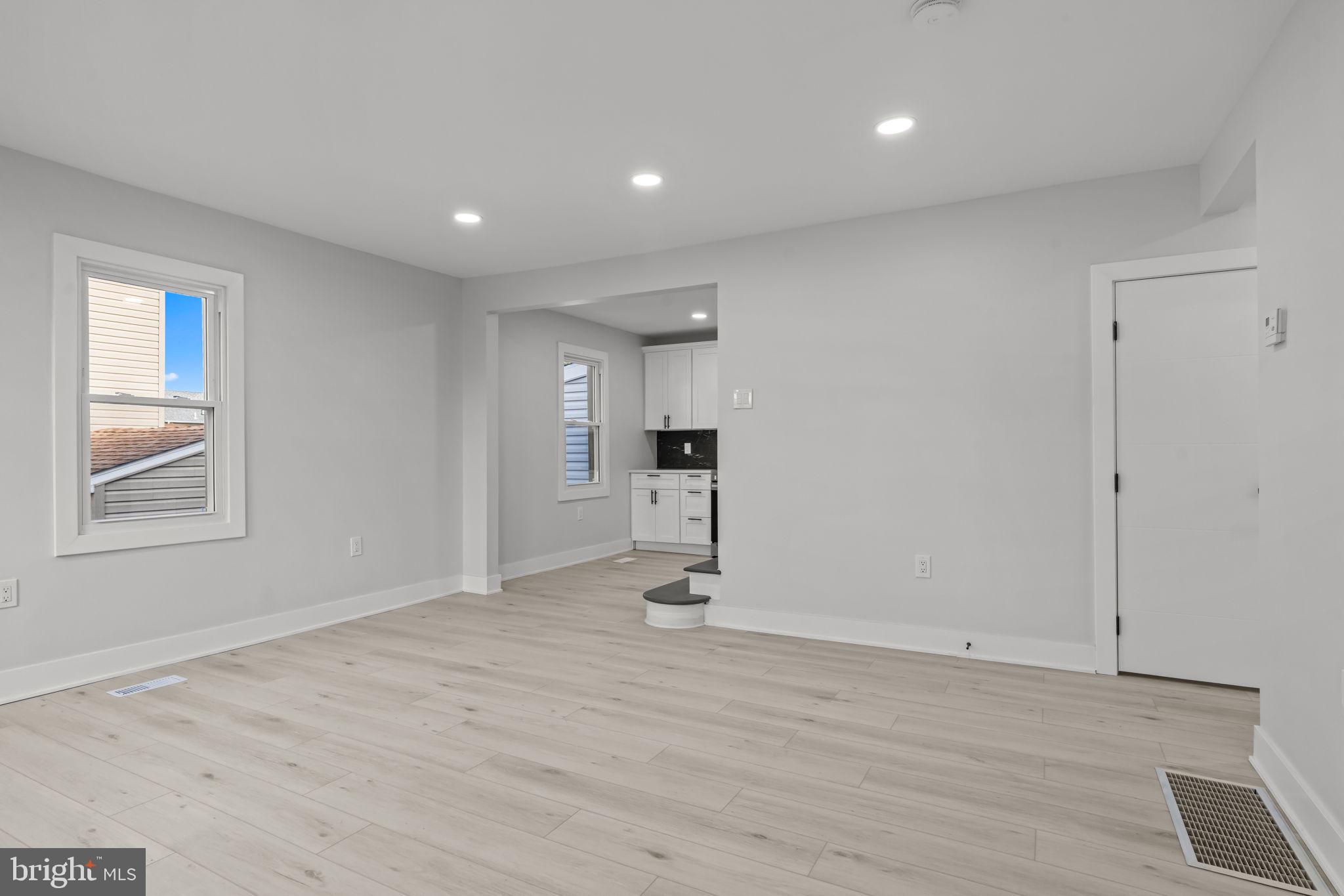 9319 Jackson Street Philadelphia, PA 19114 - Photo 20 of 41