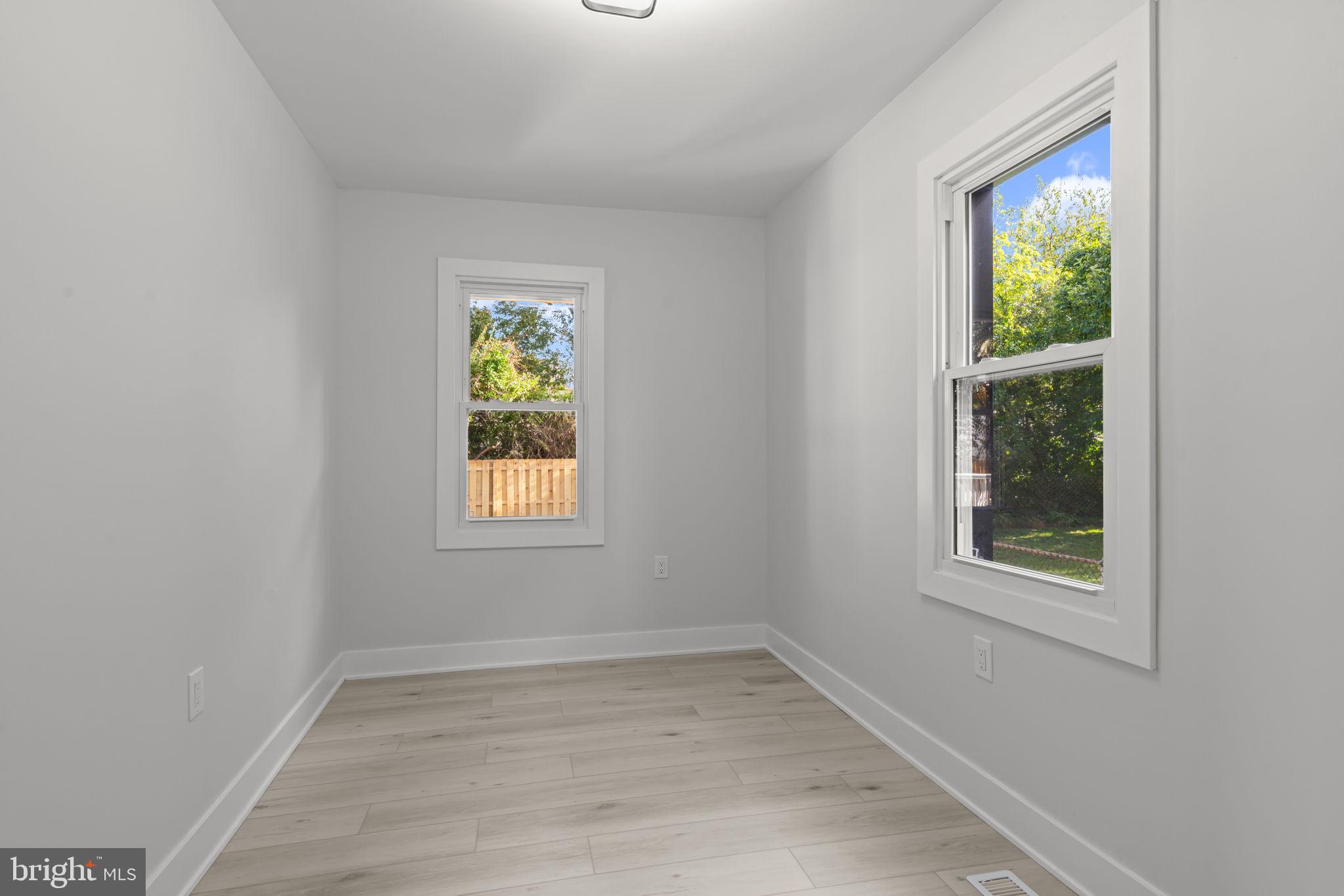 9319 Jackson Street Philadelphia, PA 19114 - Photo 5 of 41