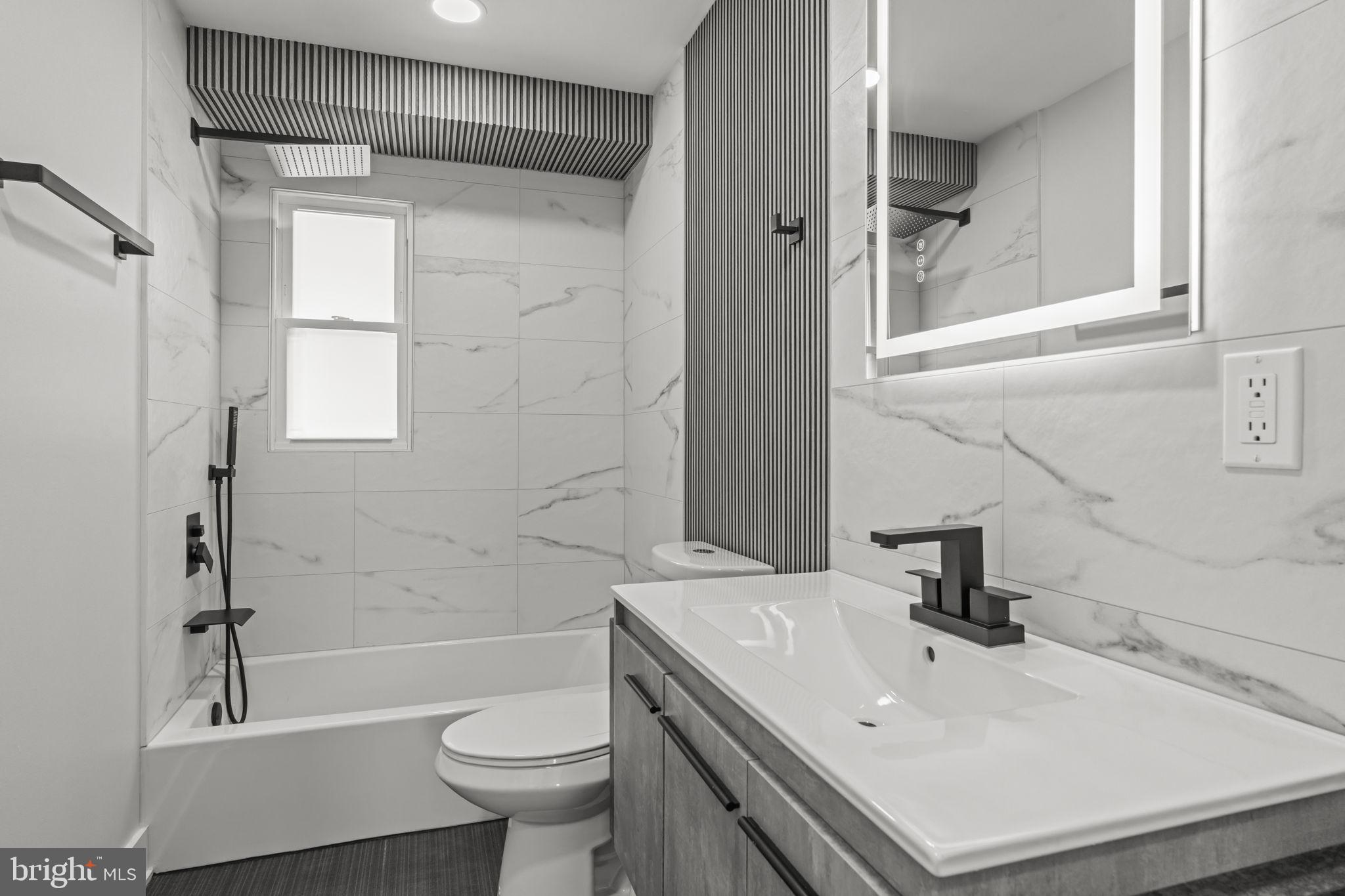 9319 Jackson Street Philadelphia, PA 19114 - Photo 6 of 41