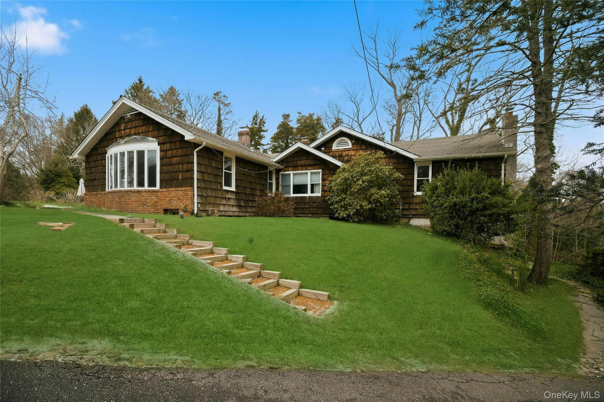 54 Cove Road Huntington, NY 11743 - Photo 2 of 24 Main House