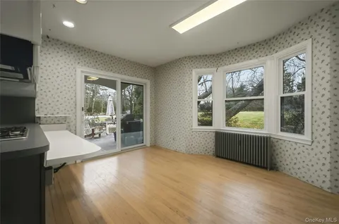 $1,575,000 | 54 Cove Road, Huntington, NY 11743