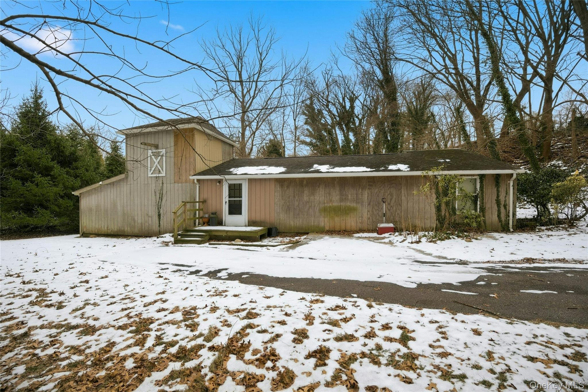 54 Cove Road Huntington, NY 11743 - Photo 9 of 24 Artist Cottage