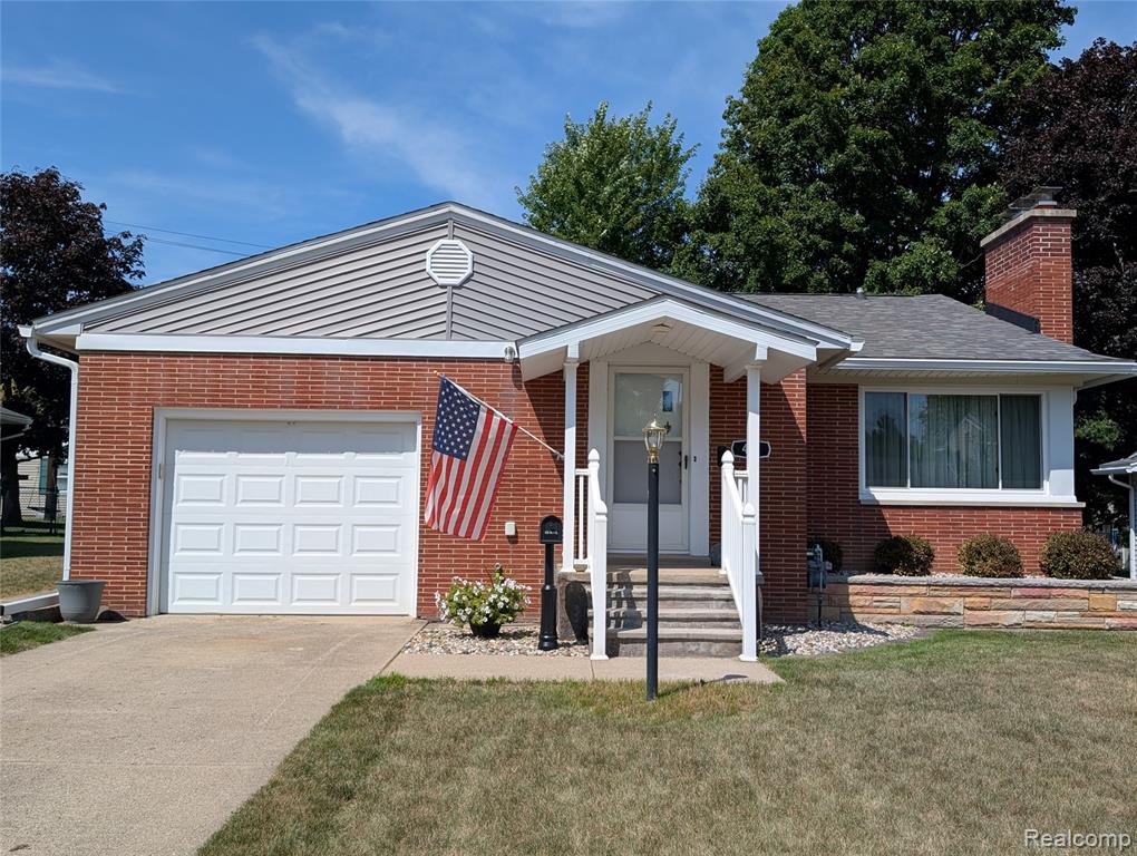 411 Cleveland Street Bad Axe, MI 48413 - Photo 1 of 56