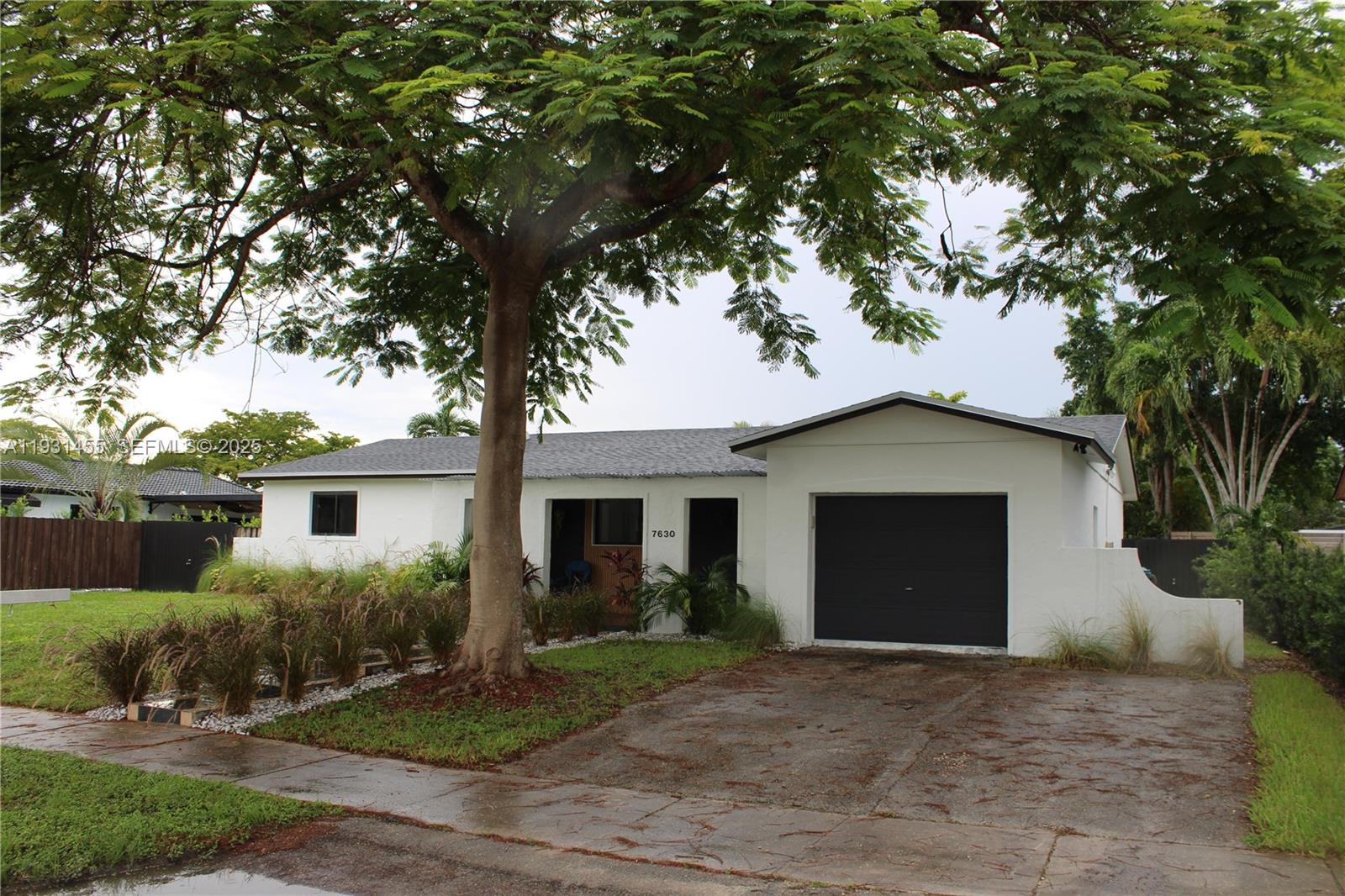 7630 Southwest 94th Avenue Miami, FL 33173 - Photo 24 of 29