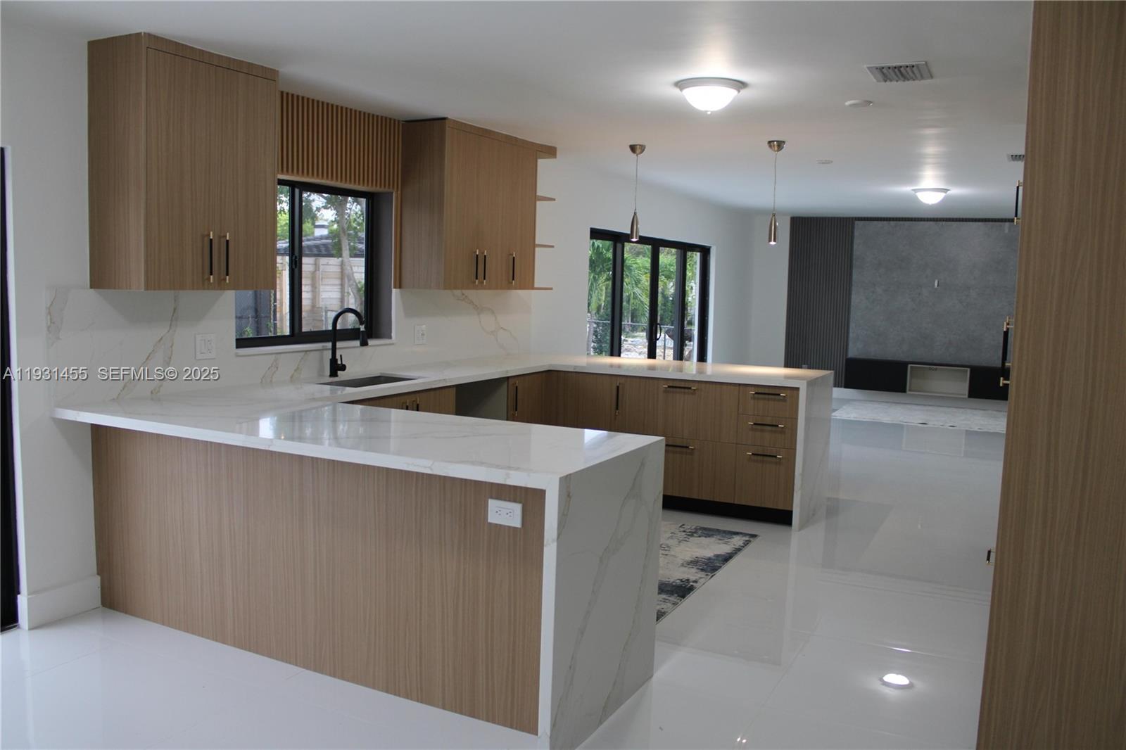 7630 Southwest 94th Avenue Miami, FL 33173 - Photo 28 of 29